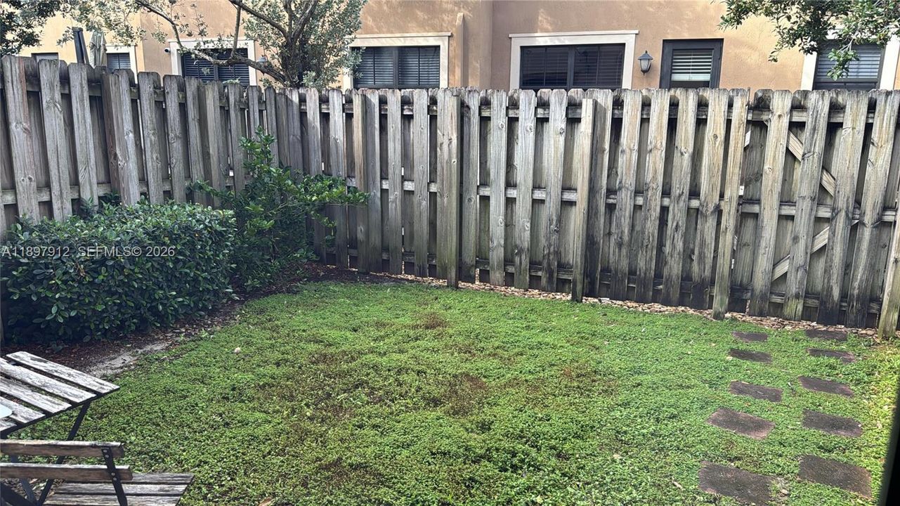 For Sale: $565,000 (3 beds, 2 baths, 1875 Square Feet)