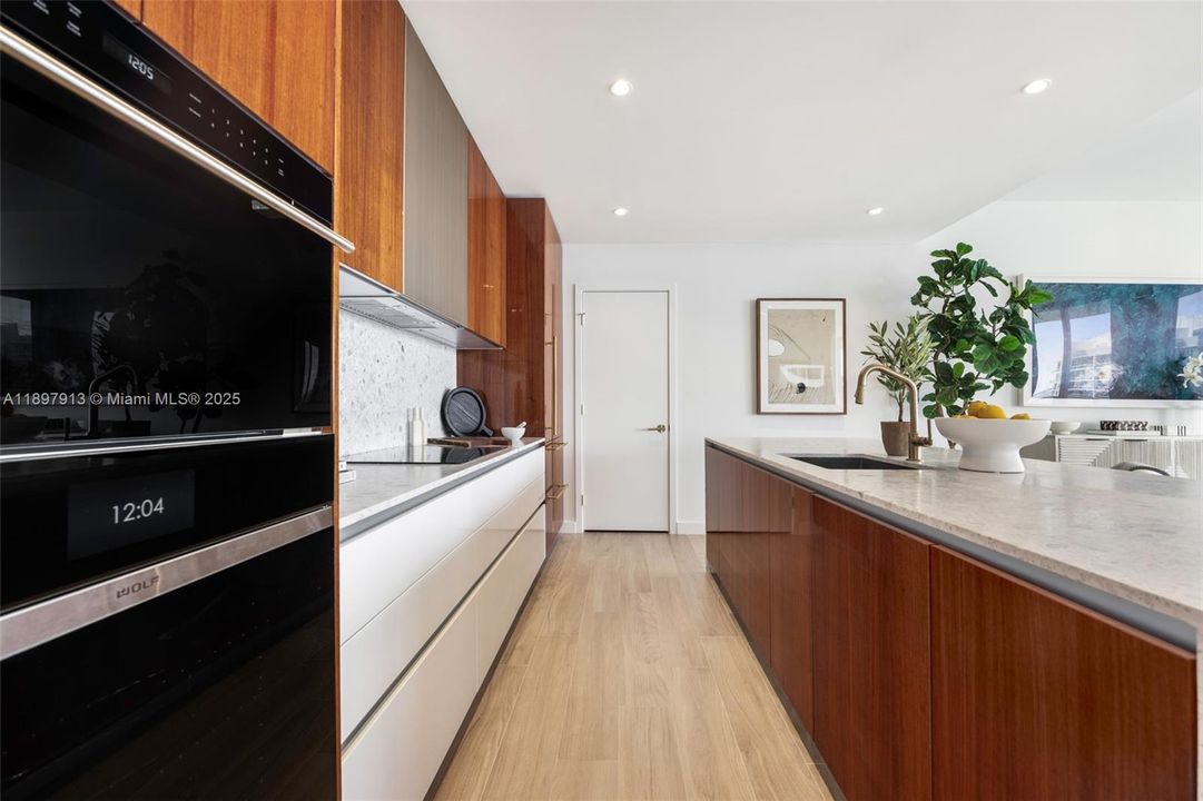 En Venta: $3,495,000 (3 camas, 3 baños, 2058 Pies cuadrados)