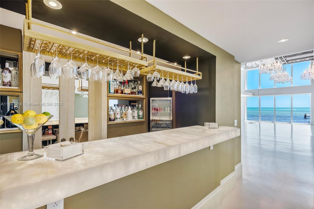 For Sale: $24,995,000 (7 beds, 9 baths, 10182 Square Feet)