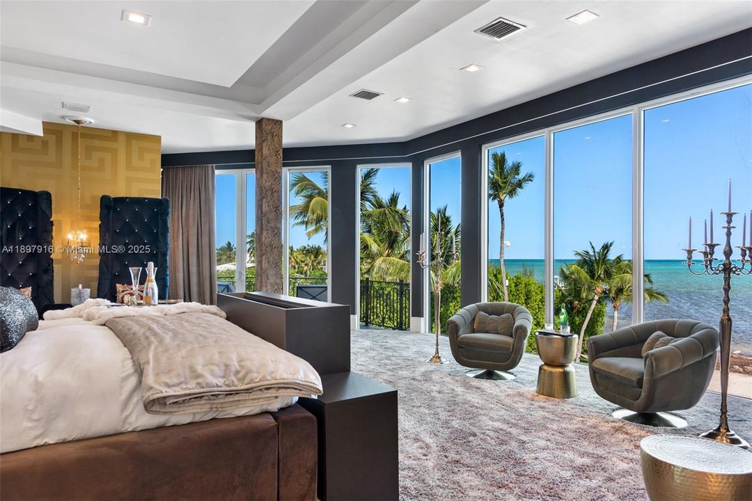 For Sale: $24,995,000 (7 beds, 9 baths, 10182 Square Feet)