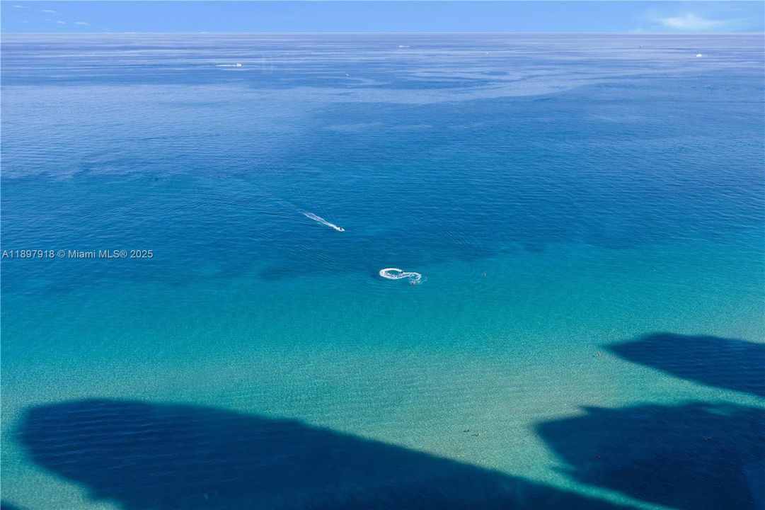 На продажу: $3,190,000 (3 спален, 3 ванн, 2143 Квадратных фут)