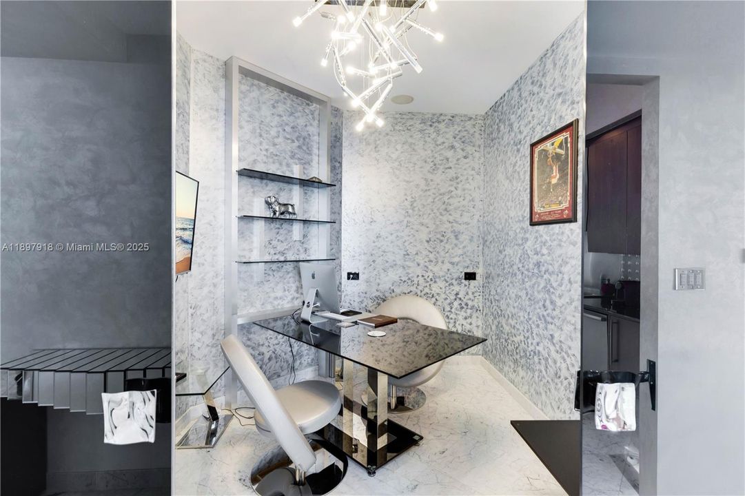 На продажу: $3,190,000 (3 спален, 3 ванн, 2143 Квадратных фут)