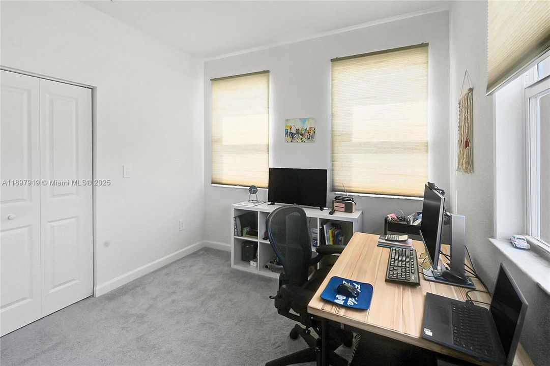 待售: $455,000 (3 贝兹, 2 浴室, 1648 平方英尺)