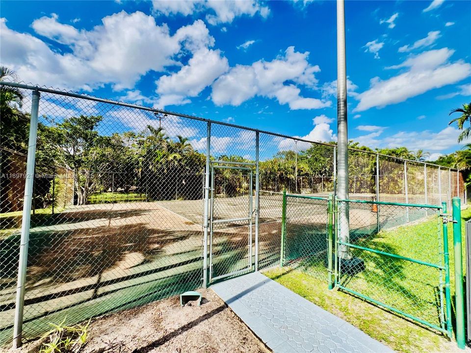 En Venta: $235,900 (2 camas, 2 baños, 1210 Pies cuadrados)