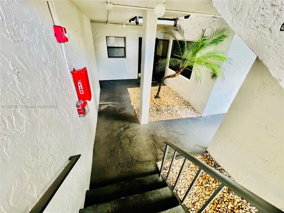 En Venta: $235,900 (2 camas, 2 baños, 1210 Pies cuadrados)