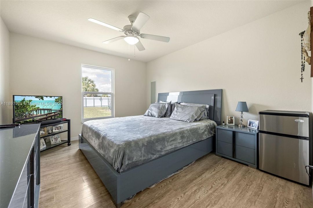 待售: $275,000 (3 贝兹, 2 浴室, 1204 平方英尺)