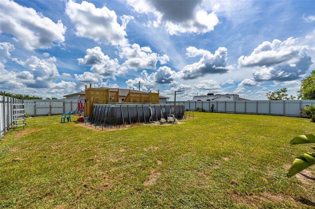 待售: $275,000 (3 贝兹, 2 浴室, 1204 平方英尺)