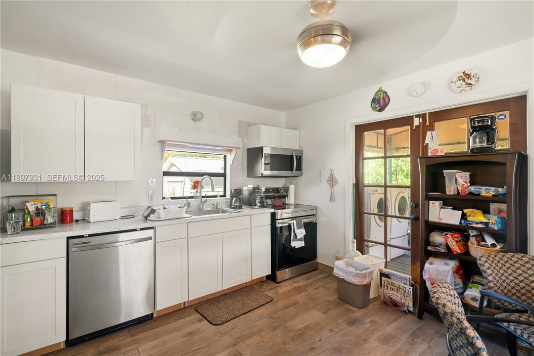 En Venta: $925,000 (2 camas, 1 baños, 924 Pies cuadrados)