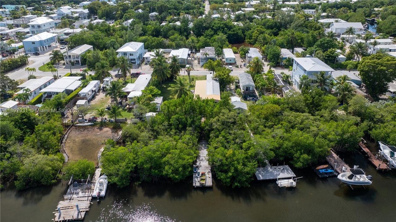 En Venta: $925,000 (2 camas, 1 baños, 924 Pies cuadrados)