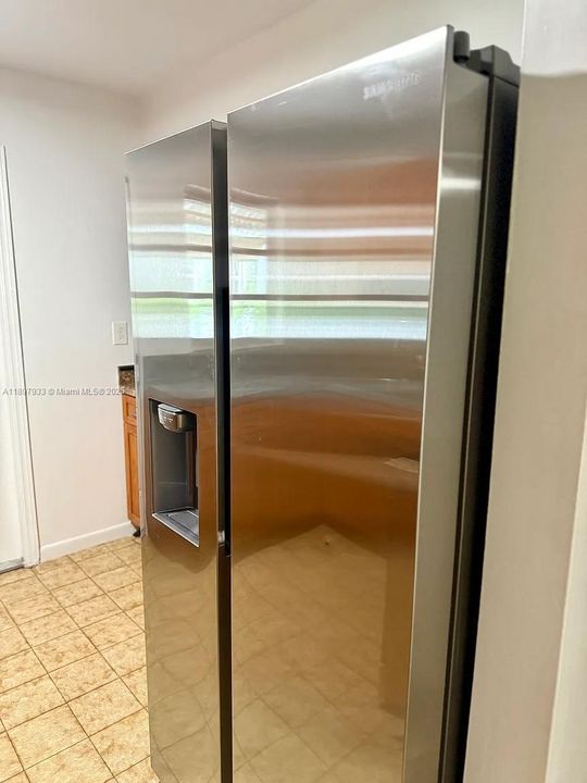 Recently Rented: $2,700 (2 beds, 2 baths, 2798 Square Feet)