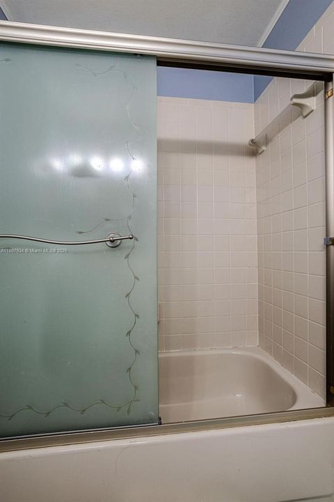 For Sale: $399,000 (2 beds, 2 baths, 1157 Square Feet)