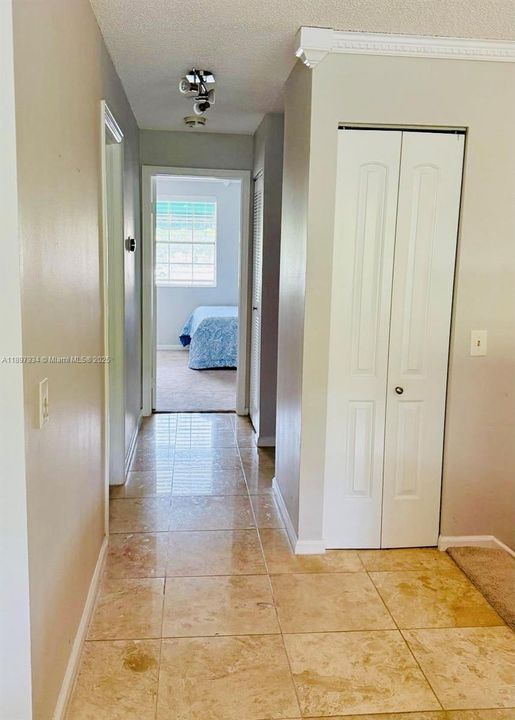 For Sale: $399,000 (2 beds, 2 baths, 1157 Square Feet)