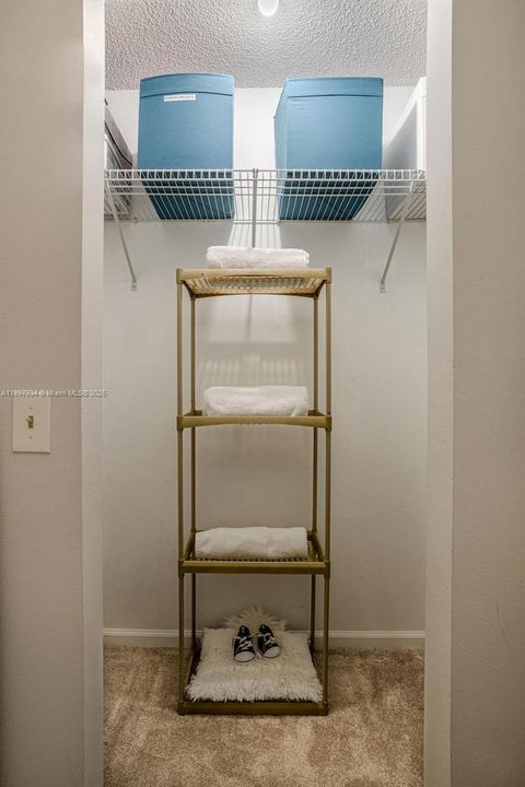 For Sale: $399,000 (2 beds, 2 baths, 1157 Square Feet)