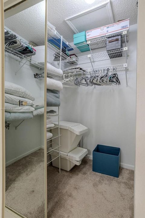 For Sale: $399,000 (2 beds, 2 baths, 1157 Square Feet)