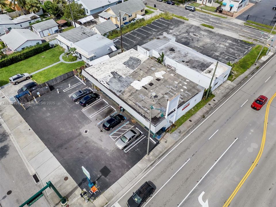 合同活跃: $1,500,000 (0 贝兹, 0 浴室, 0 平方英尺)