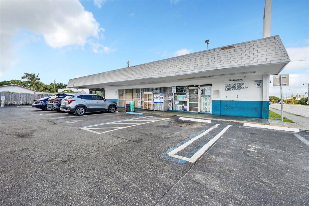 合同活跃: $1,500,000 (0 贝兹, 0 浴室, 0 平方英尺)