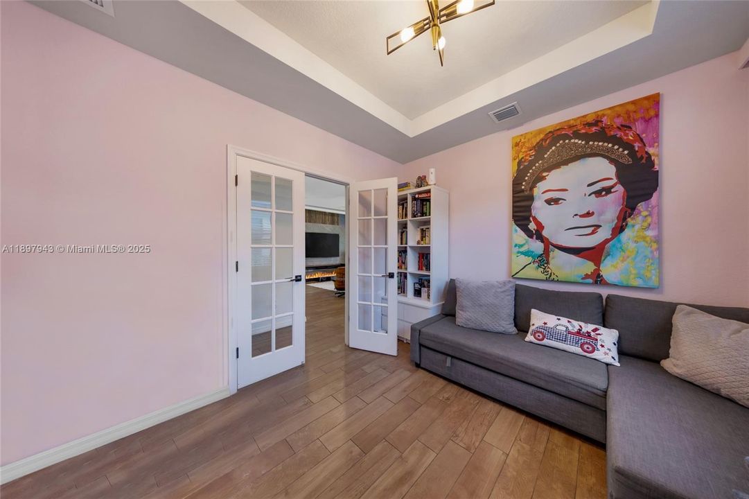 На продажу: $970,000 (3 спален, 2 ванн, 2143 Квадратных фут)