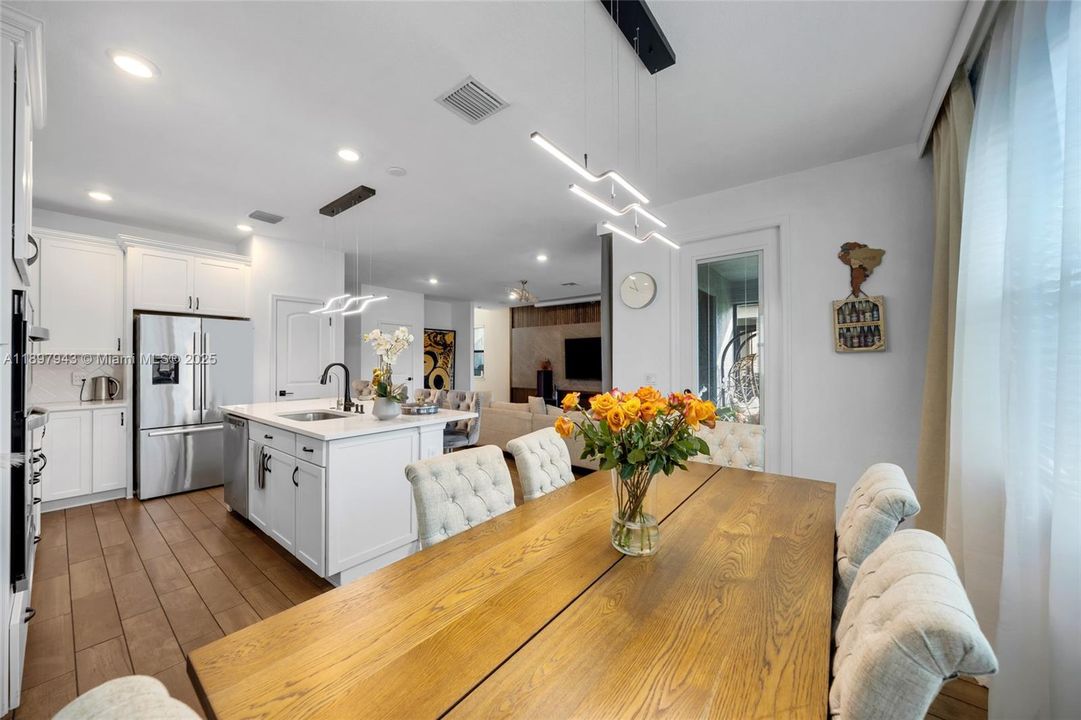 На продажу: $970,000 (3 спален, 2 ванн, 2143 Квадратных фут)