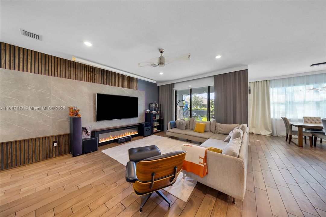 На продажу: $970,000 (3 спален, 2 ванн, 2143 Квадратных фут)