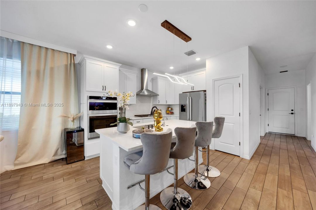 На продажу: $970,000 (3 спален, 2 ванн, 2143 Квадратных фут)