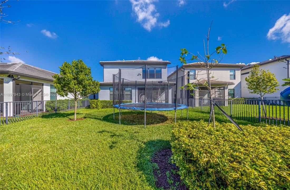 На продажу: $970,000 (3 спален, 2 ванн, 2143 Квадратных фут)