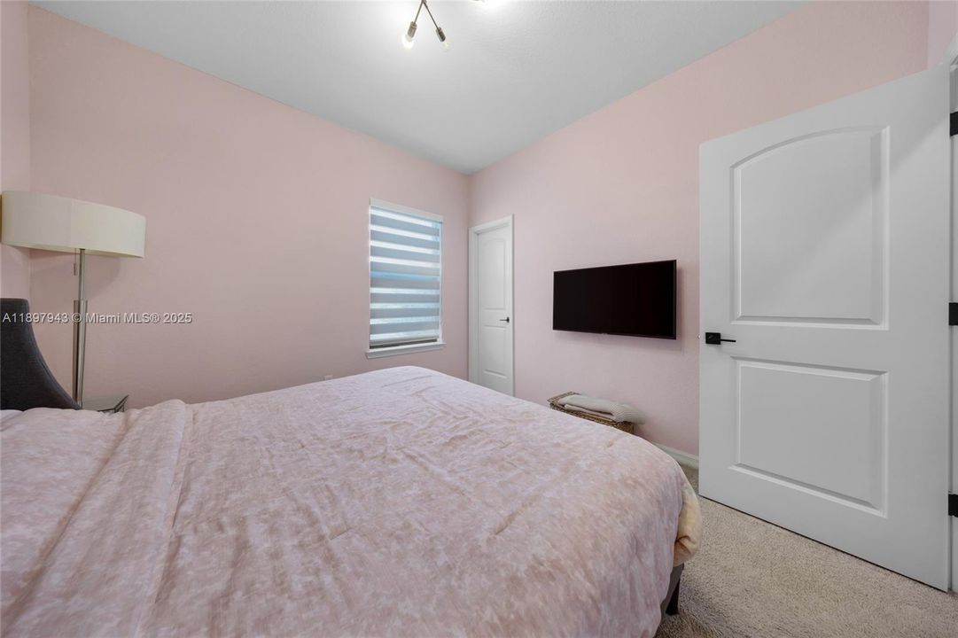 На продажу: $970,000 (3 спален, 2 ванн, 2143 Квадратных фут)