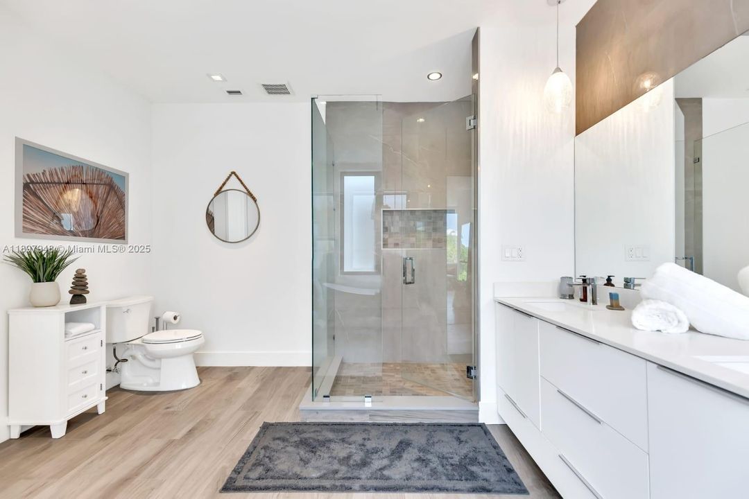 待售: $1,799,000 (5 贝兹, 4 浴室, 3066 平方英尺)