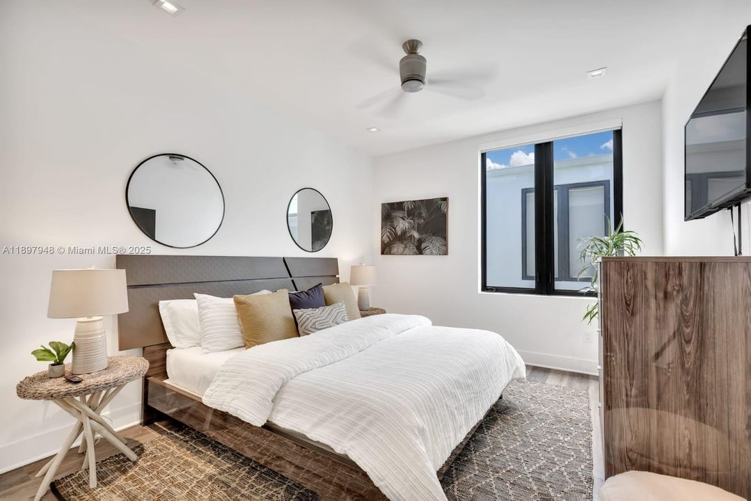 待售: $1,799,000 (5 贝兹, 4 浴室, 3066 平方英尺)