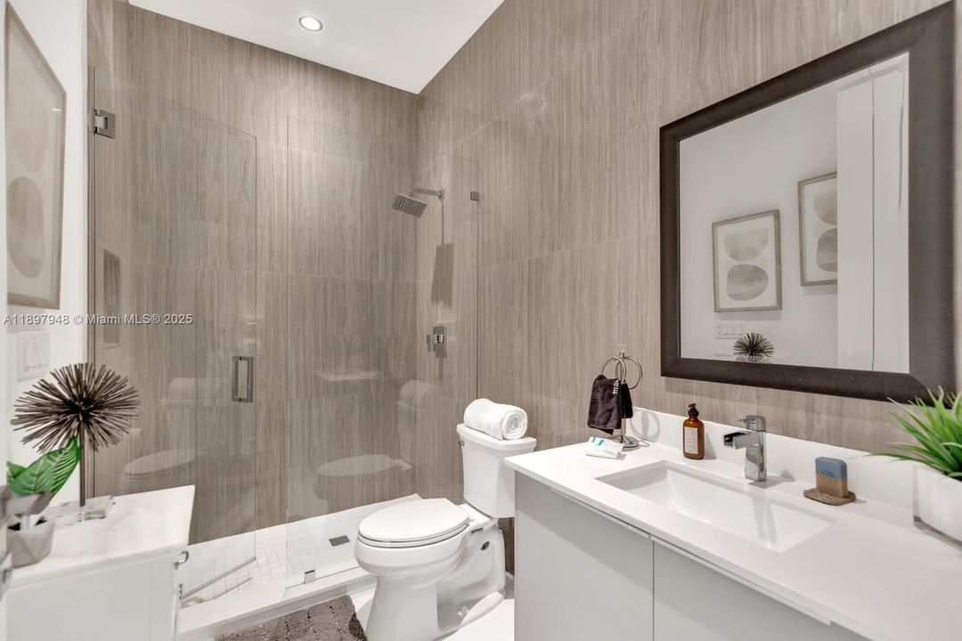 待售: $1,799,000 (5 贝兹, 4 浴室, 3066 平方英尺)