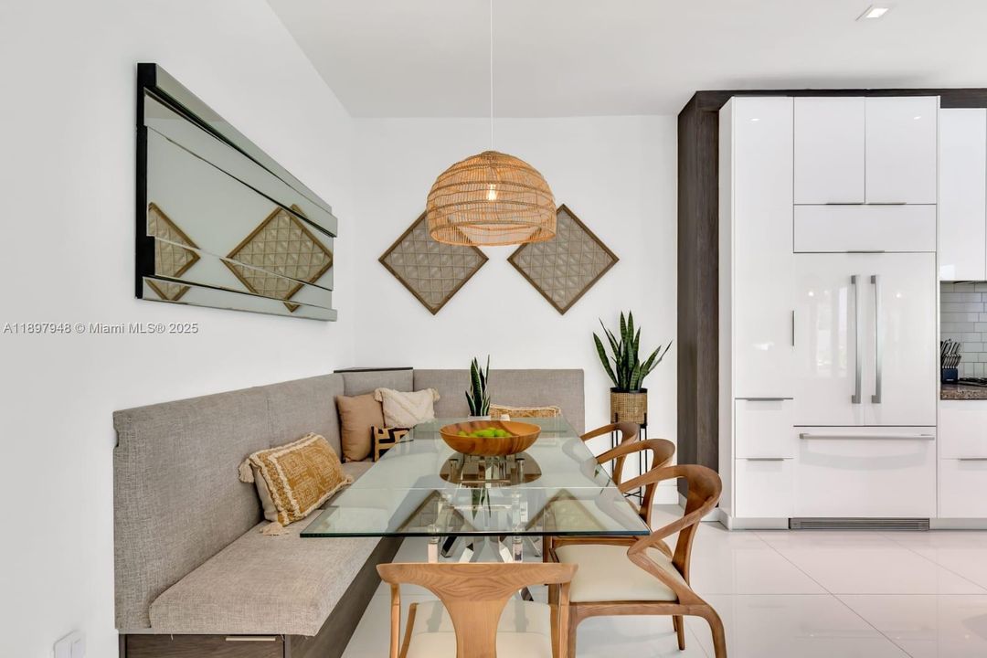 待售: $1,799,000 (5 贝兹, 4 浴室, 3066 平方英尺)