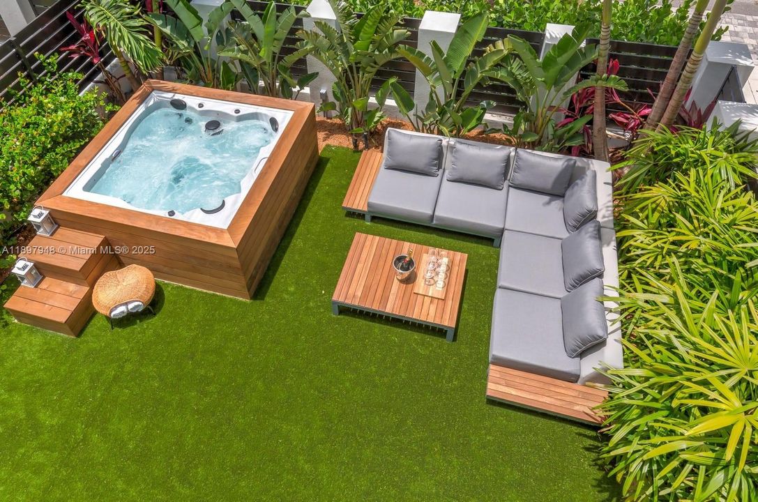 待售: $1,799,000 (5 贝兹, 4 浴室, 3066 平方英尺)