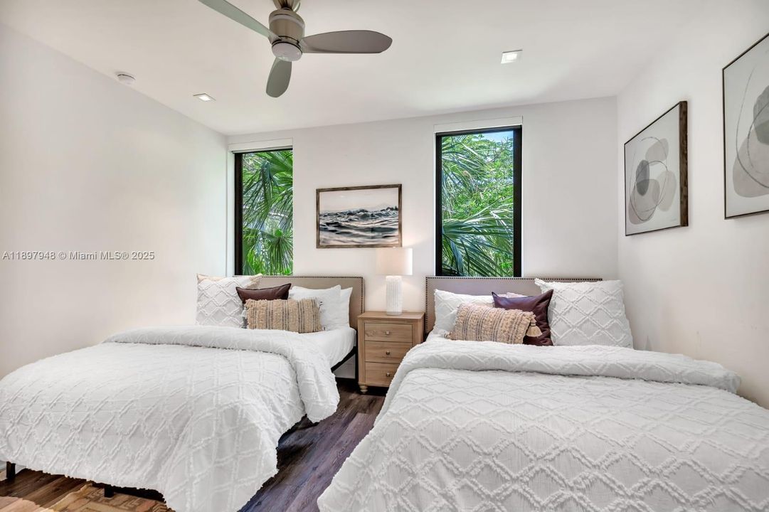 待售: $1,799,000 (5 贝兹, 4 浴室, 3066 平方英尺)