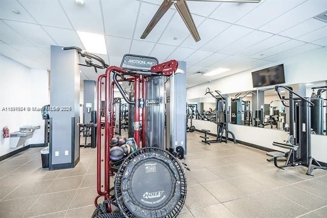 Activo con contrato: $4,500 (1 camas, 1 baños, 745 Pies cuadrados)