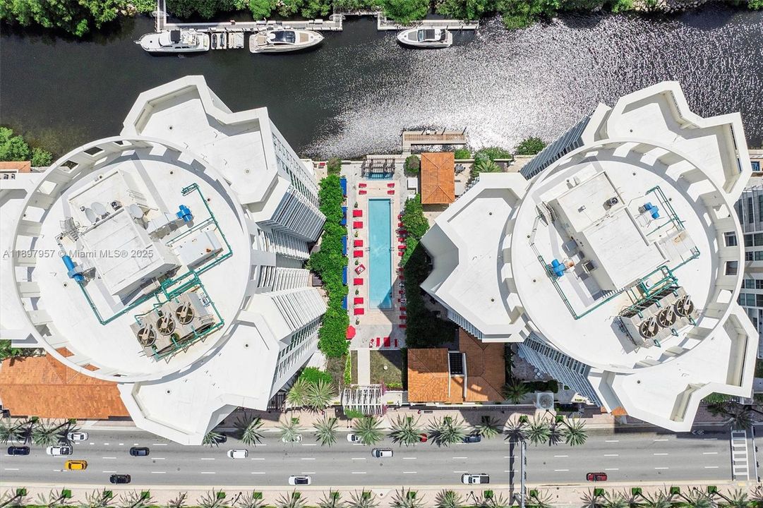 待售: $1,900,000 (4 贝兹, 4 浴室, 2914 平方英尺)