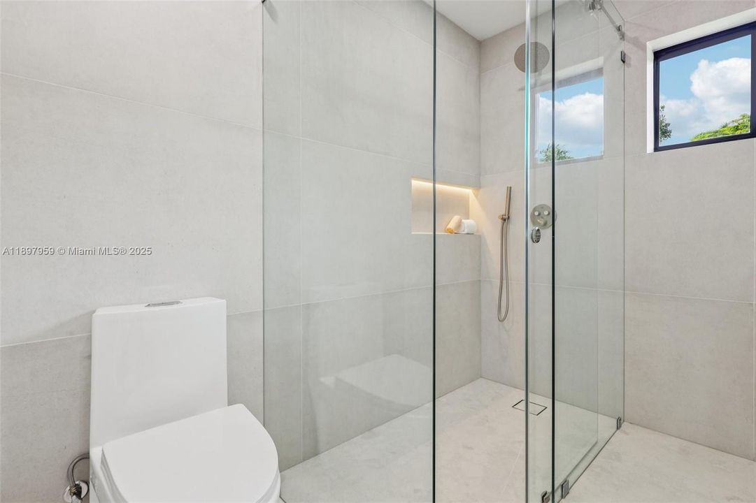 Active With Contract: $1,899,000 (4 beds, 3 baths, 2745 Square Feet)