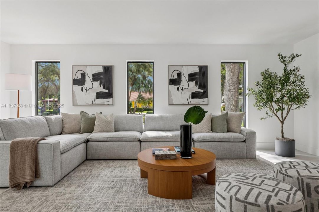 Active With Contract: $1,899,000 (4 beds, 3 baths, 2745 Square Feet)