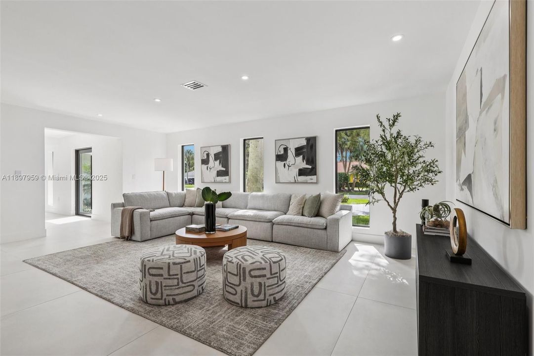 Active With Contract: $1,899,000 (4 beds, 3 baths, 2745 Square Feet)