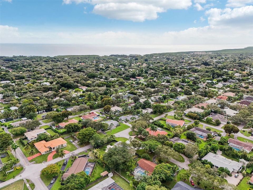 Active With Contract: $1,899,000 (4 beds, 3 baths, 2745 Square Feet)