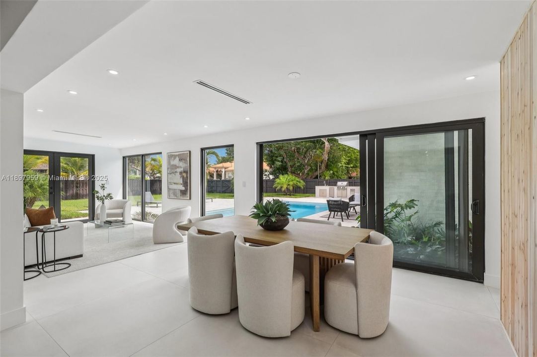 Active With Contract: $1,899,000 (4 beds, 3 baths, 2745 Square Feet)