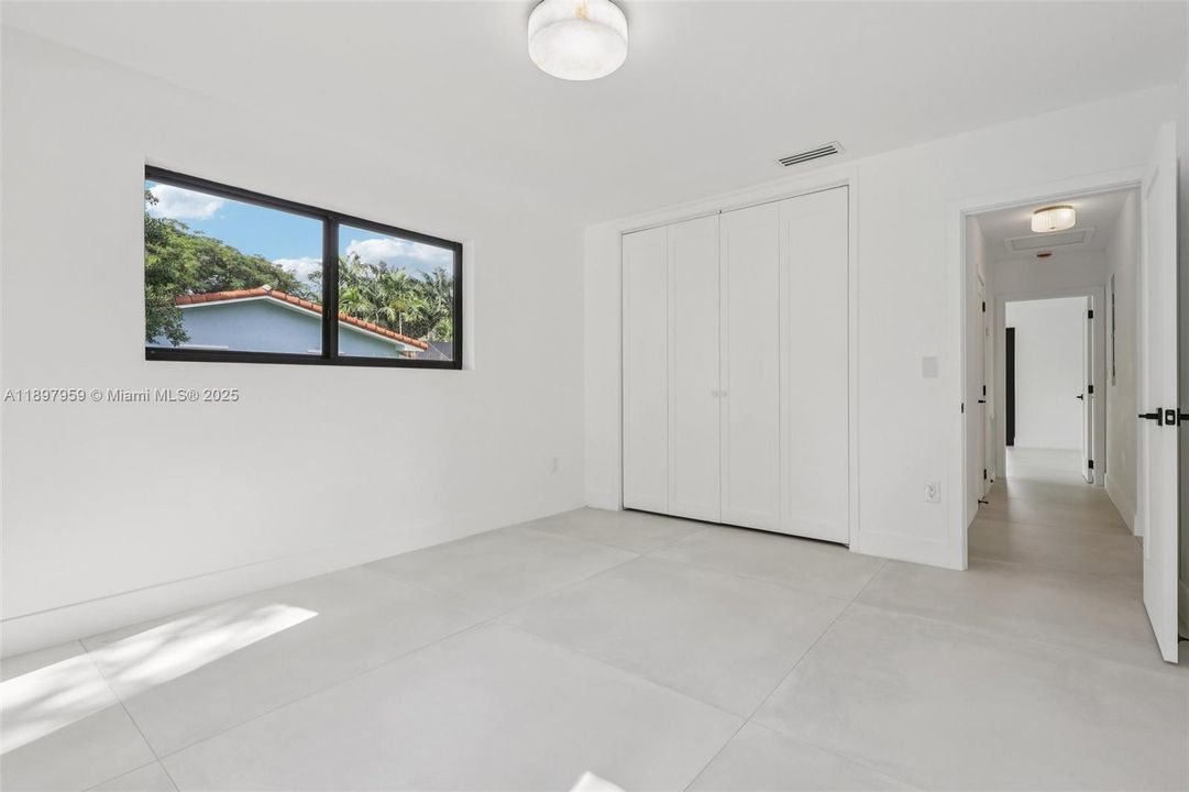 Active With Contract: $1,899,000 (4 beds, 3 baths, 2745 Square Feet)