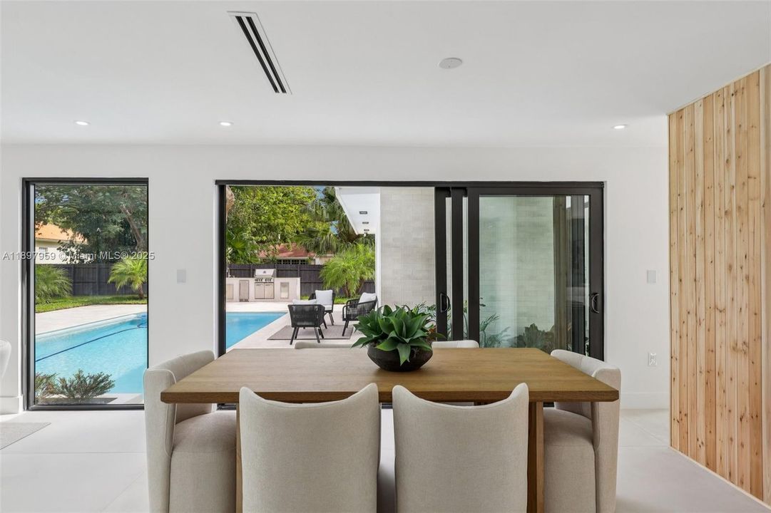 Active With Contract: $1,899,000 (4 beds, 3 baths, 2745 Square Feet)