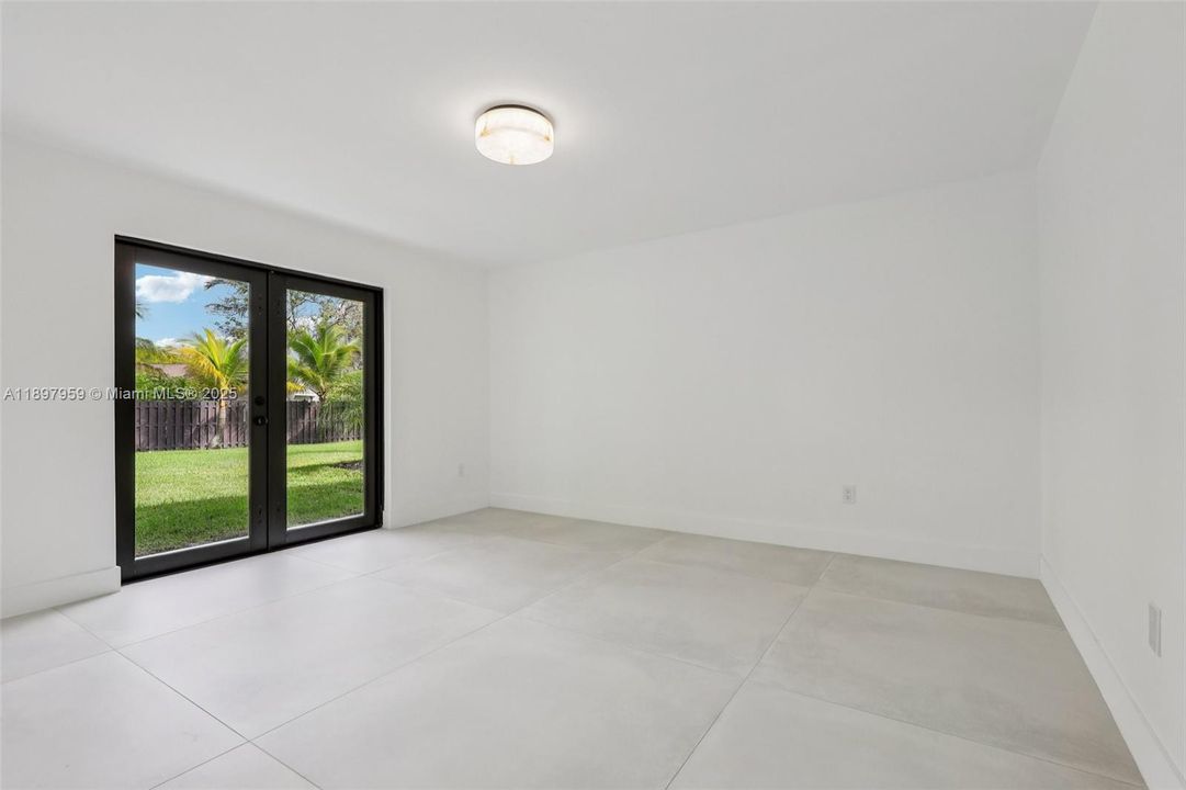 Active With Contract: $1,899,000 (4 beds, 3 baths, 2745 Square Feet)