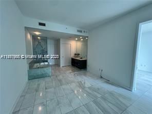 Recientemente alquilado: $5,700 (2 camas, 3 baños, 1186 Pies cuadrados)