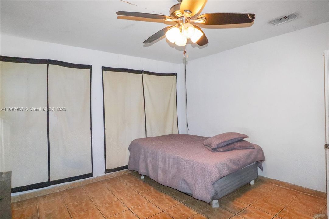 待售: $850,000 (0 贝兹, 0 浴室, 2231 平方英尺)