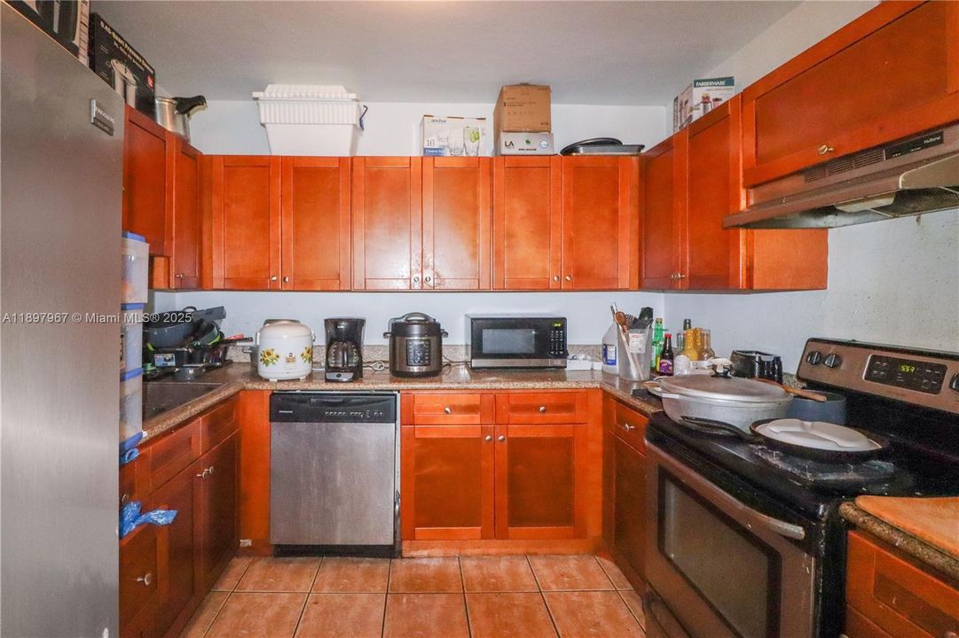 待售: $850,000 (0 贝兹, 0 浴室, 2231 平方英尺)