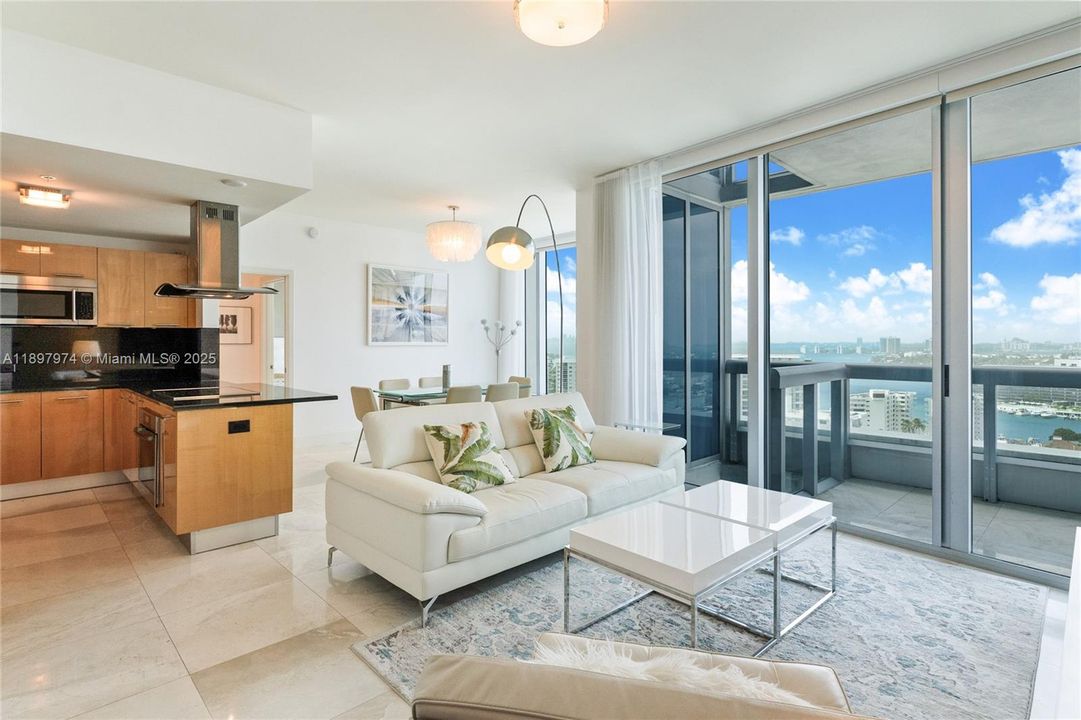 Recently Rented: $9,000 (2 beds, 2 baths, 1280 Square Feet)