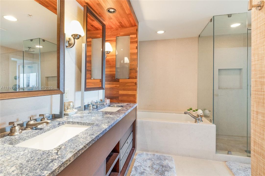 Recently Rented: $9,000 (2 beds, 2 baths, 1280 Square Feet)