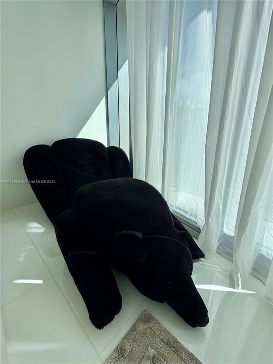 For Rent: $20,000 (2 beds, 2 baths, 1600 Square Feet)