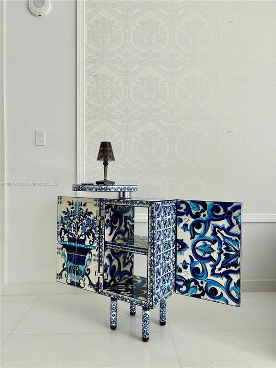 For Rent: $20,000 (2 beds, 2 baths, 1600 Square Feet)