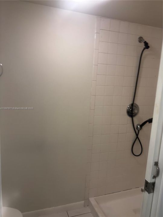 Recently Rented: $2,000 (2 beds, 2 baths, 750 Square Feet)